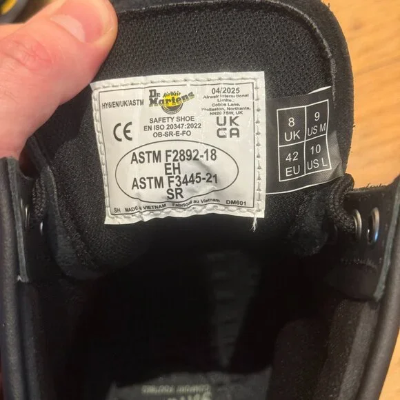 Dr. Martens 1460 slip resistant boots - men's size 9 - New with tags/never worn - Picture 3 of 8